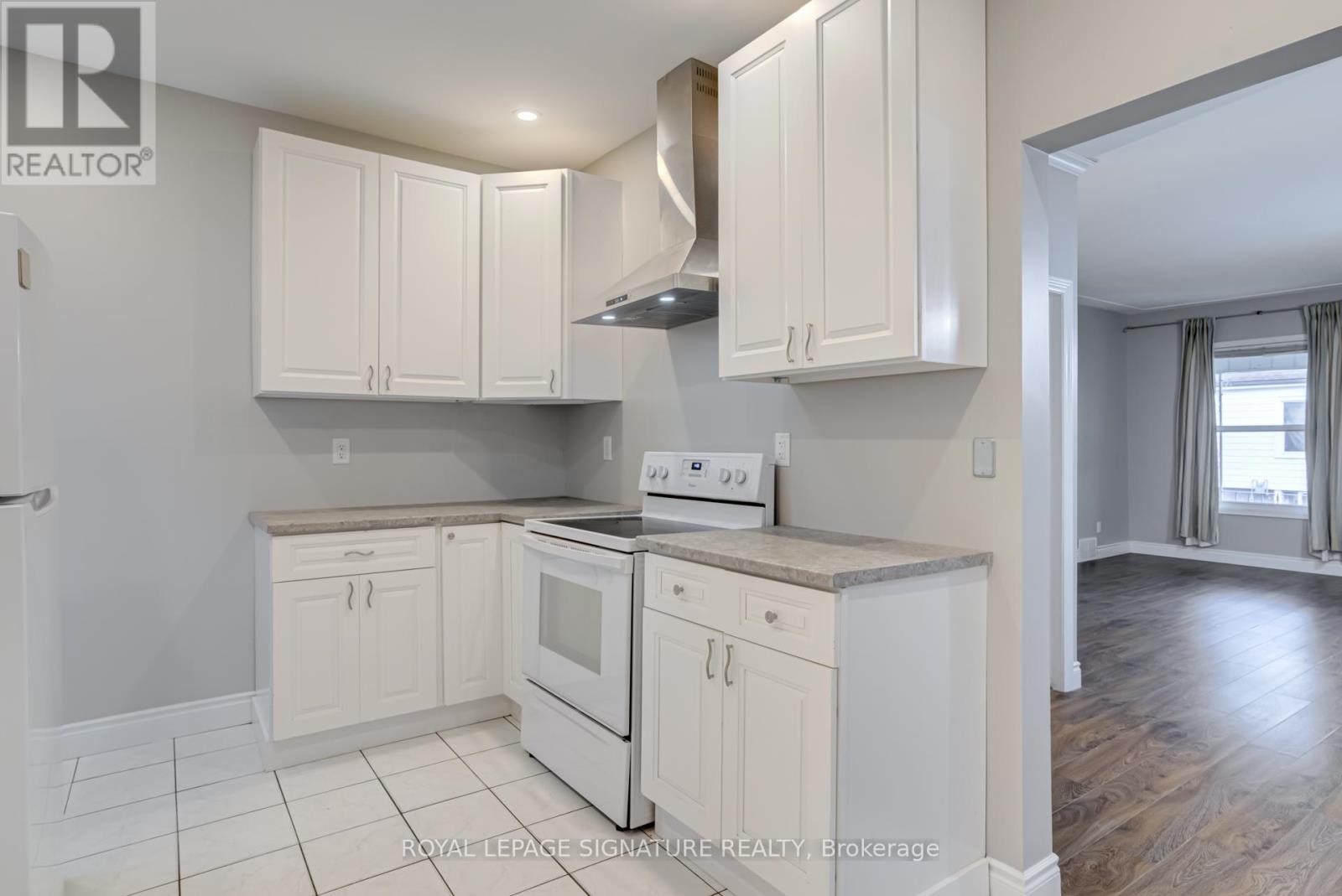 Main - 47 Harvey Street, Hamilton, Ontario  L8L 2L9 - Photo 7 - X12760816