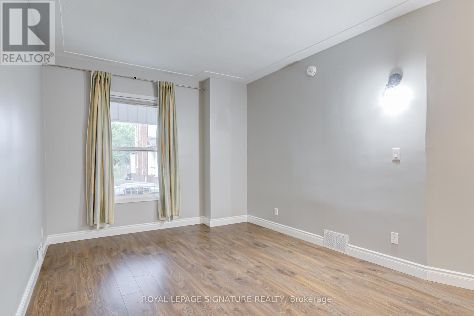 Main - 47 Harvey Street, Hamilton, Ontario  L8L 2L9 - Photo 9 - X12760816