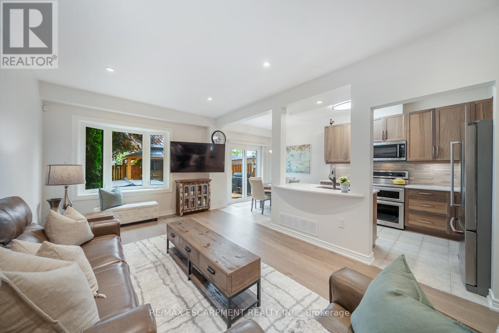 16 Olivia Place, Hamilton, Ontario  L9K 1R3 - Photo 11 - X12760894