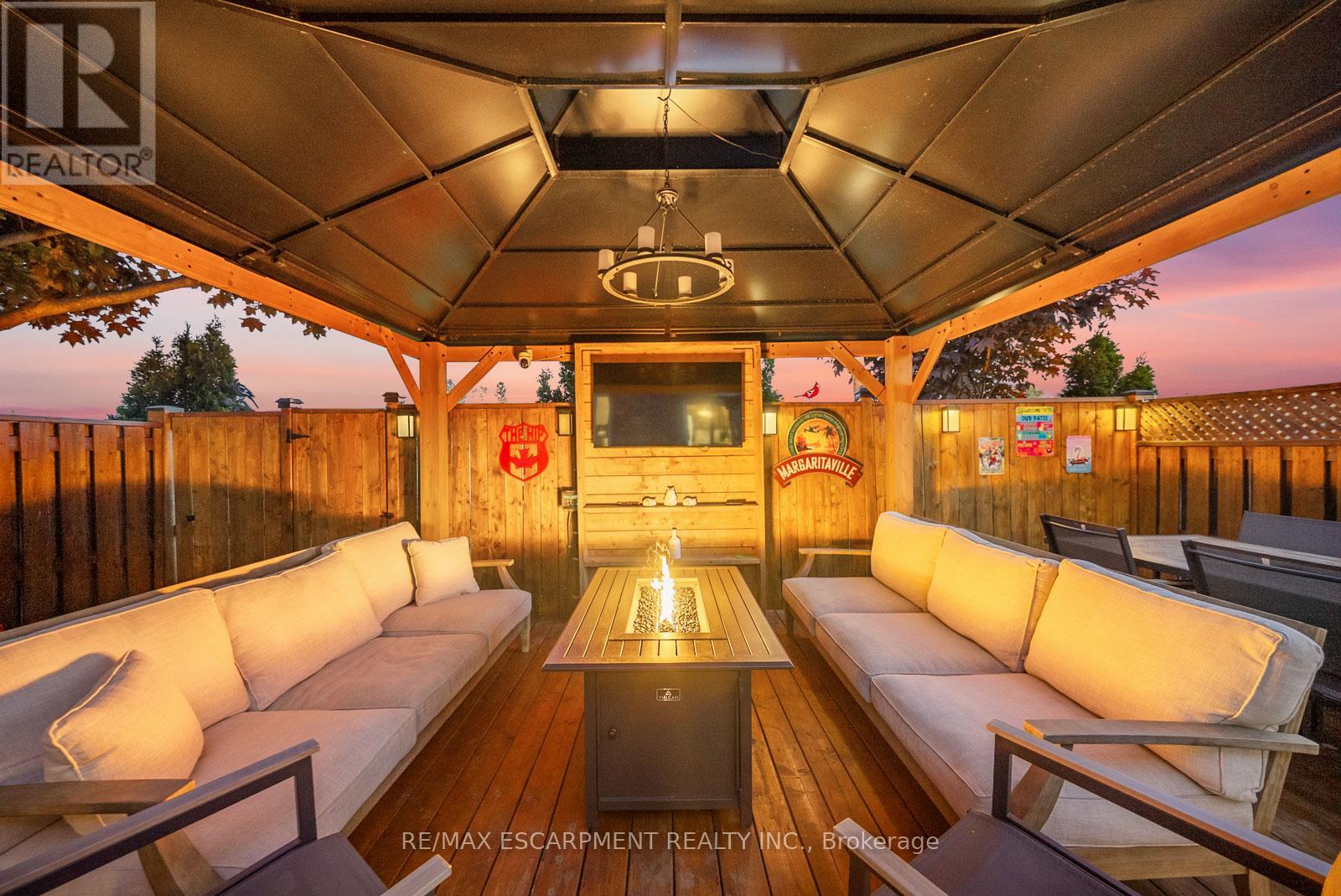 16 Olivia Place, Hamilton, Ontario  L9K 1R3 - Photo 40 - X12760894