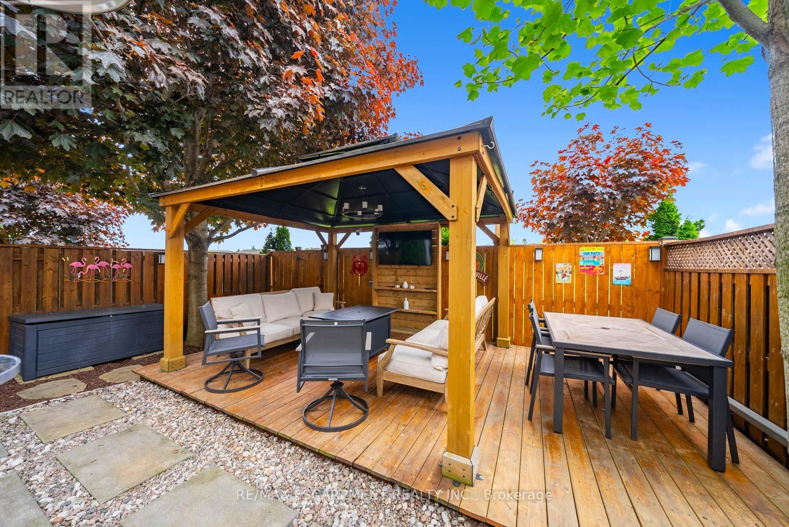 16 Olivia Place, Hamilton, Ontario  L9K 1R3 - Photo 46 - X12760894