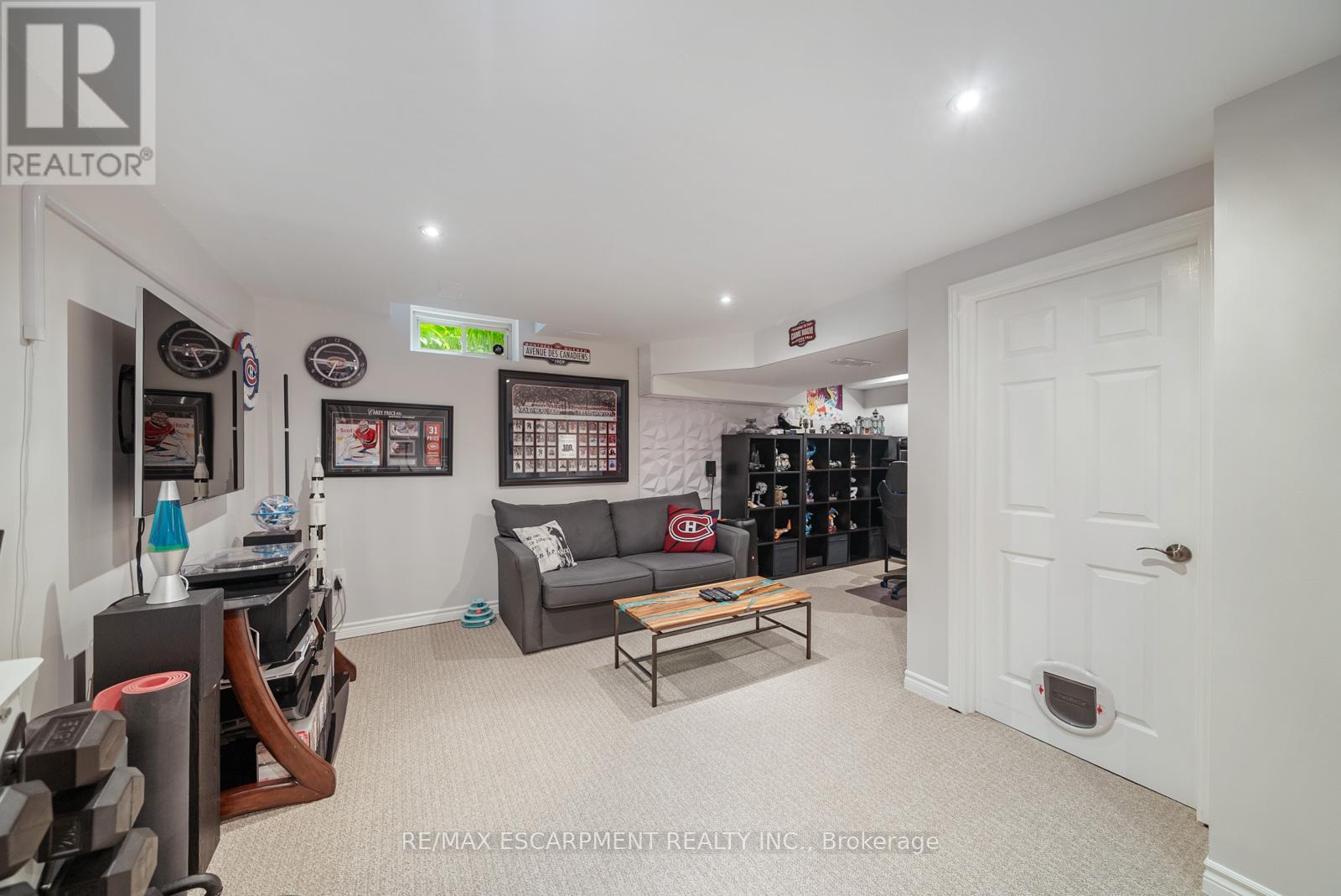 16 Olivia Place, Hamilton, Ontario  L9K 1R3 - Photo 7 - X12760894