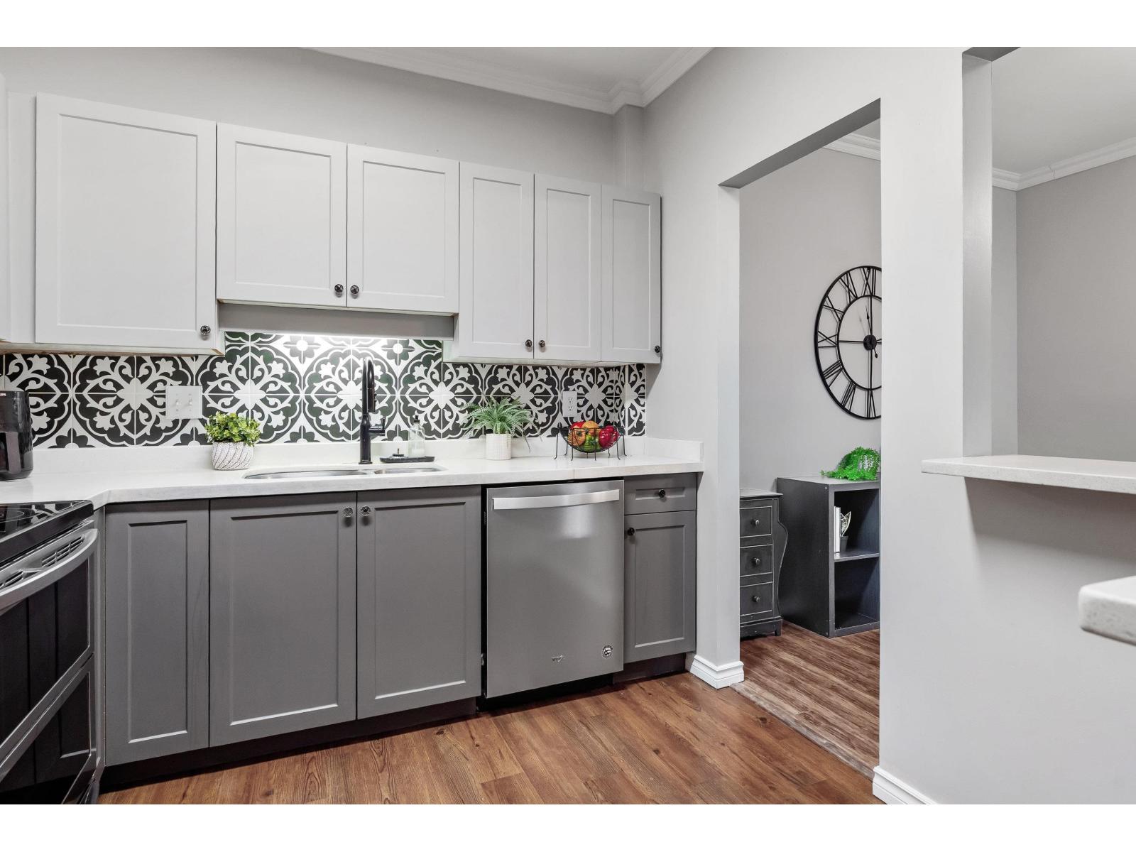 108 13918 72 Avenue, Surrey, British Columbia  V3W 0T4 - Photo 6 - R3084688