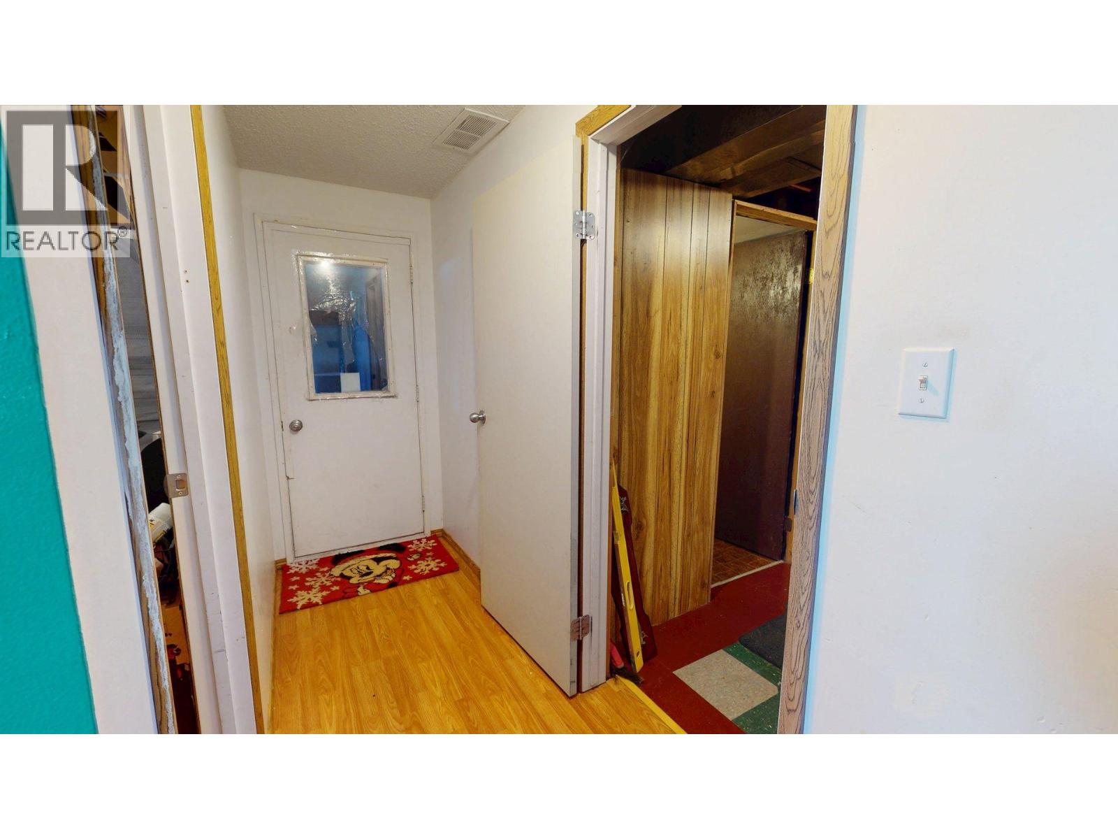 1315 Alpine Drive, Elkford, British Columbia  V0B 1H0 - Photo 33 - 10373048