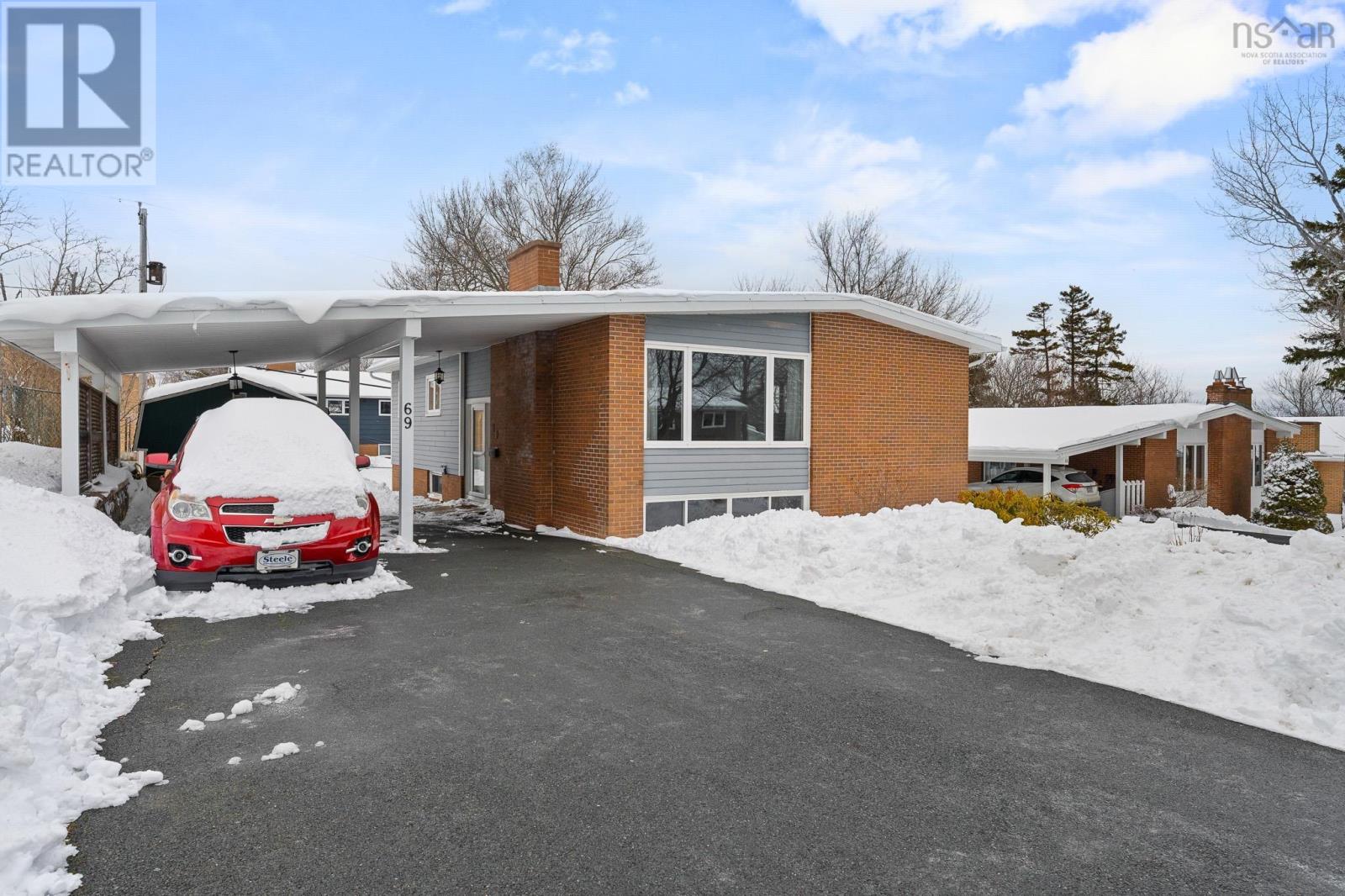 69 Deepwood Crescent, Halifax, Nova Scotia  B3M 2Y5 - Photo 1 - 202602175