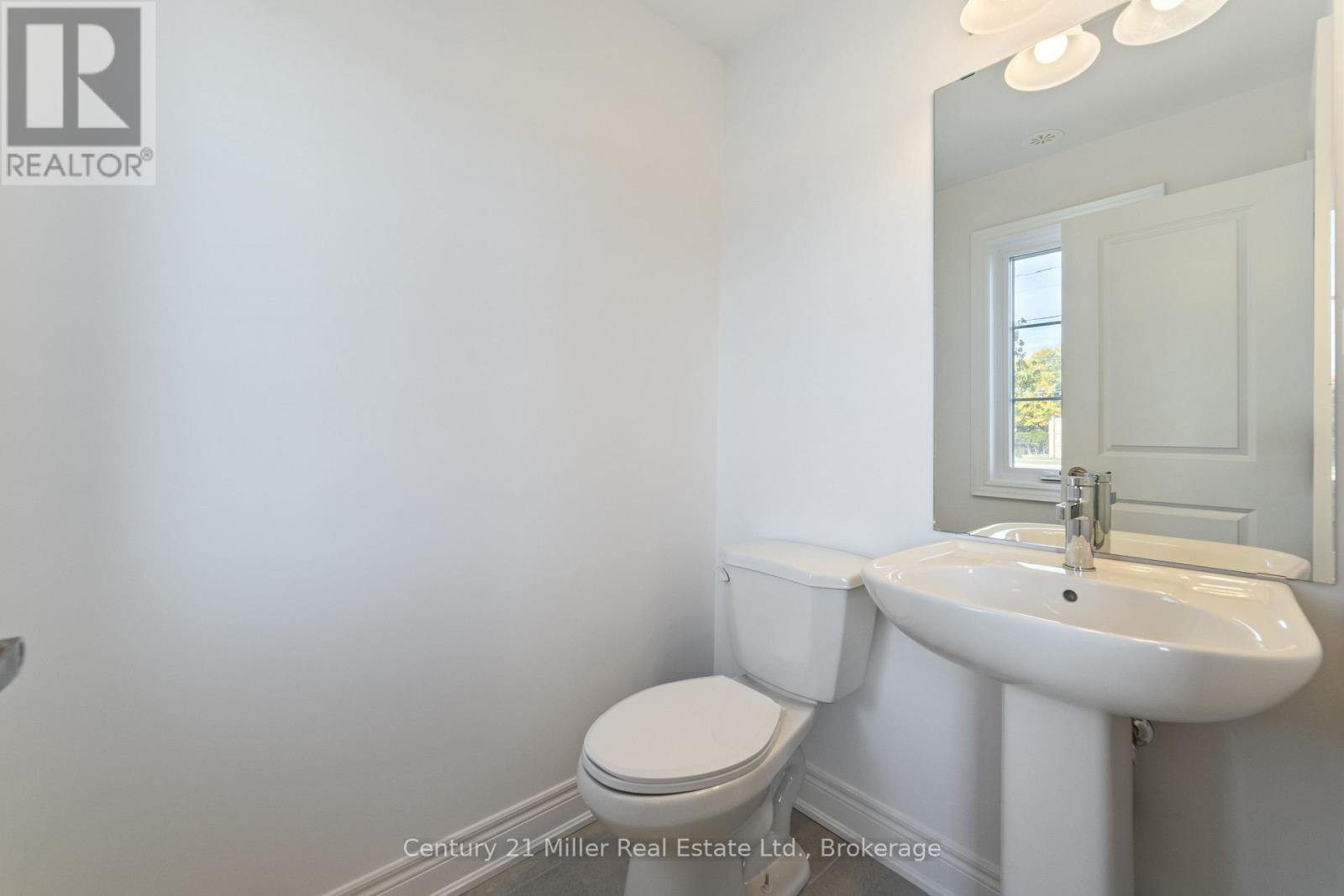 56 - 2150 Trafalgar Road, Oakville (Ro River Oaks), Ontario  L6H 8A5 - Photo 4 - W12760952