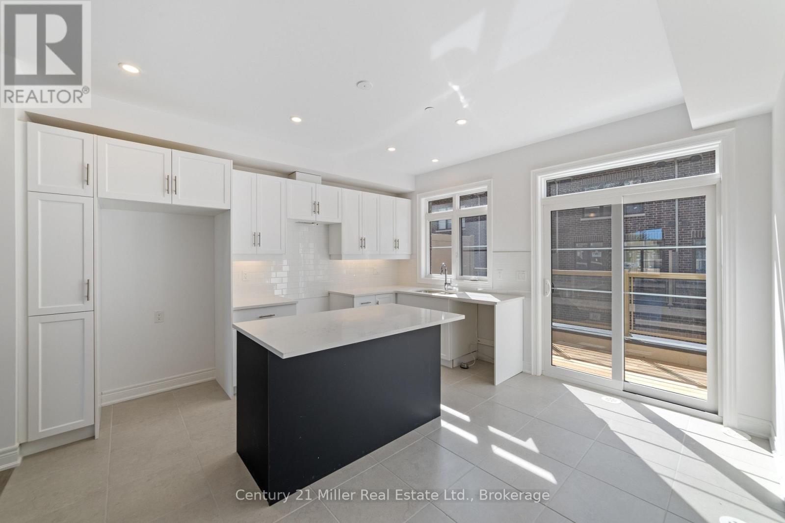 56 - 2150 Trafalgar Road, Oakville (Ro River Oaks), Ontario  L6H 8A5 - Photo 7 - W12760952