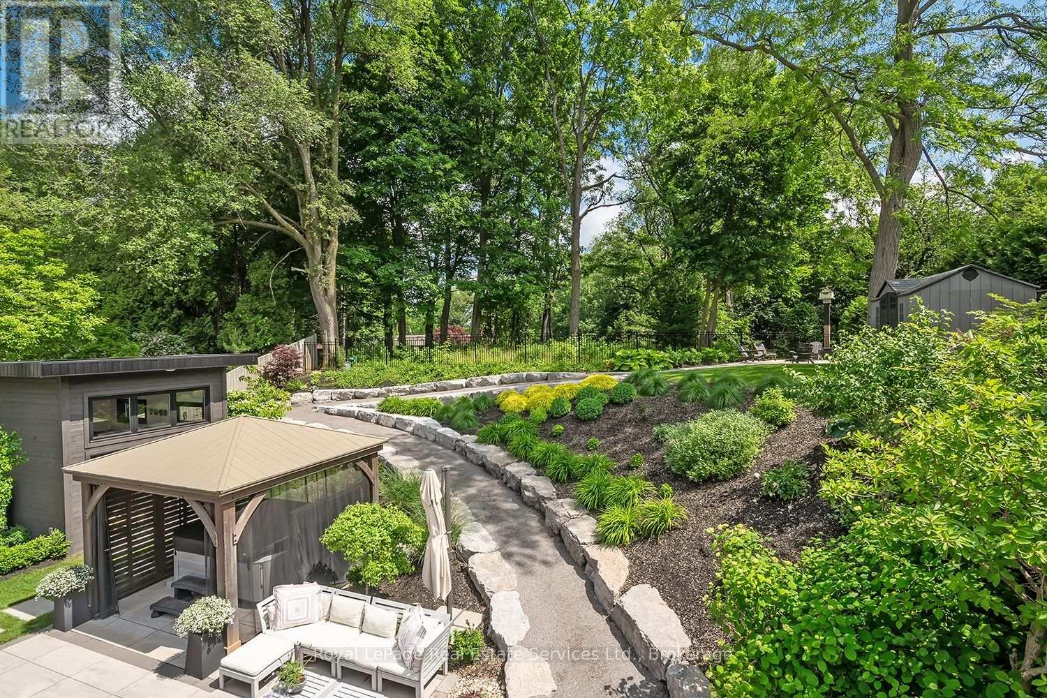 111 Judith Crescent, Hamilton (Ancaster), Ontario  L9G 1L3 - Photo 16 - X12761042