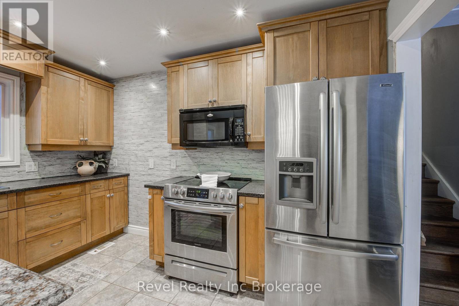 828 Warwick Street, Woodstock, Ontario  N4S 4R4 - Photo 14 - X12761000