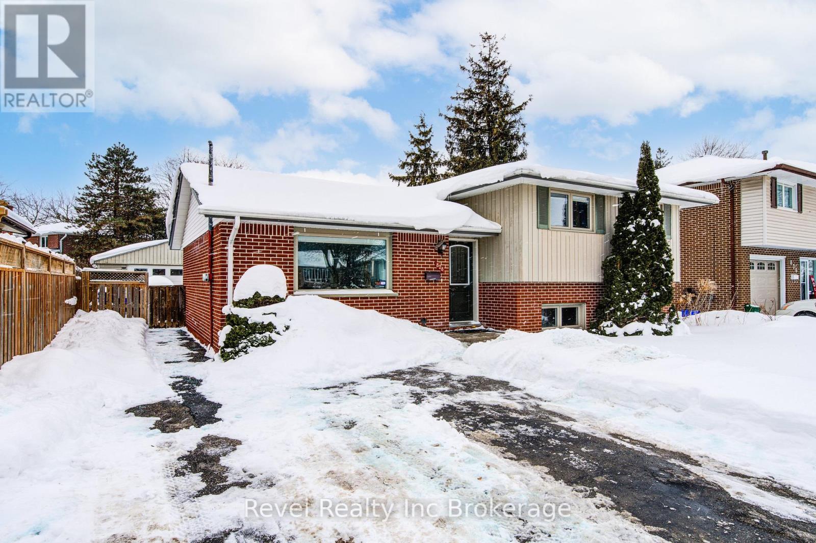 828 Warwick Street, Woodstock, Ontario  N4S 4R4 - Photo 2 - X12761000