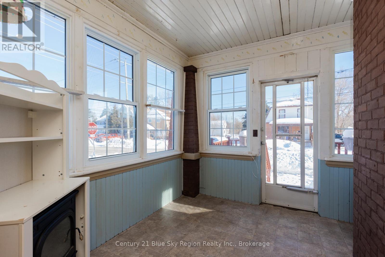 503 First Avenue E, North Bay (Central), Ontario  P1B 1K5 - Photo 12 - X12761052