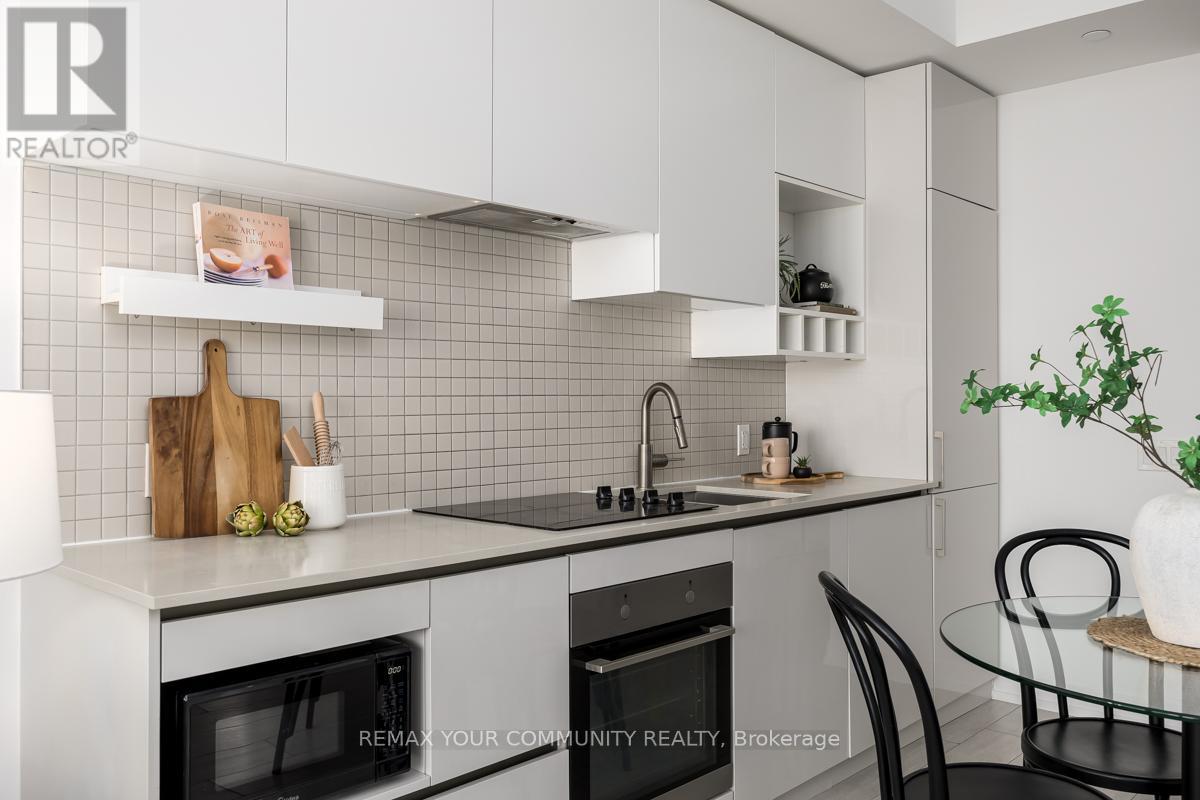 4601 - 5 Buttermill Avenue N, Vaughan, Ontario  L4K 0J5 - Photo 7 - N12760856