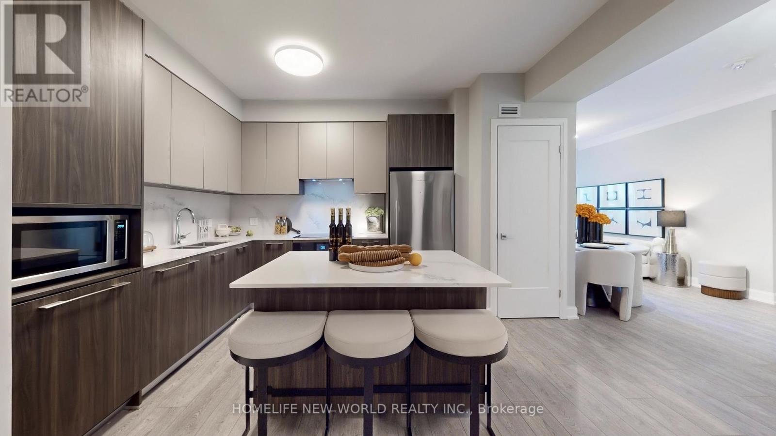 225 - 38 Water Walk Drive, Markham (Unionville), Ontario  L3R 6M8 - Photo 2 - N12756336