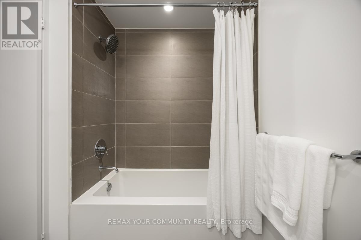 4601 - 5 Buttermill Avenue N, Vaughan, Ontario  L4K 0J5 - Photo 13 - N12760856