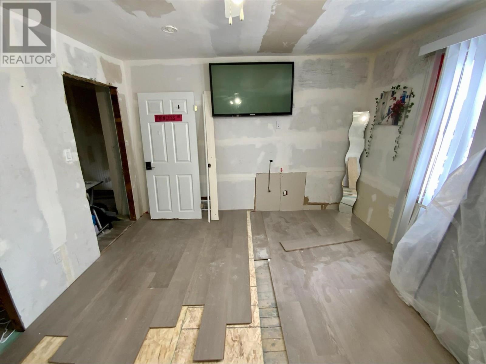 248 Albert St W, Sault Ste. Marie, Ontario  P6A 1B6 - Photo 12 - SM260235