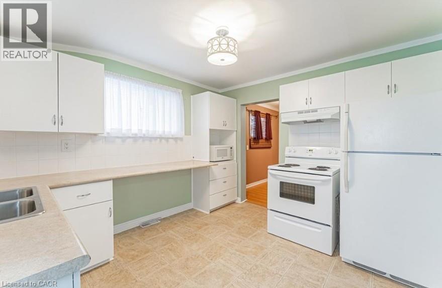 51 Fourth Street, Welland, Ontario  L3B 4X7 - Photo 9 - 40794835