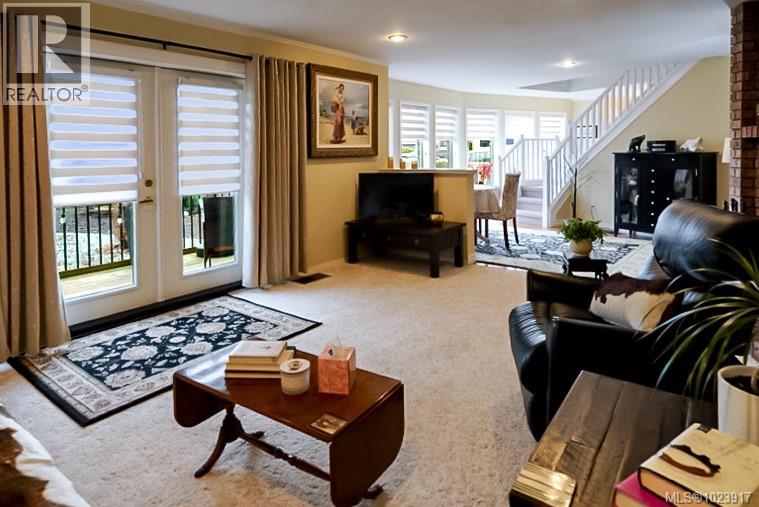 511 Panorama Pl, Parksville, British Columbia  V9P 1A4 - Photo 9 - 1023917