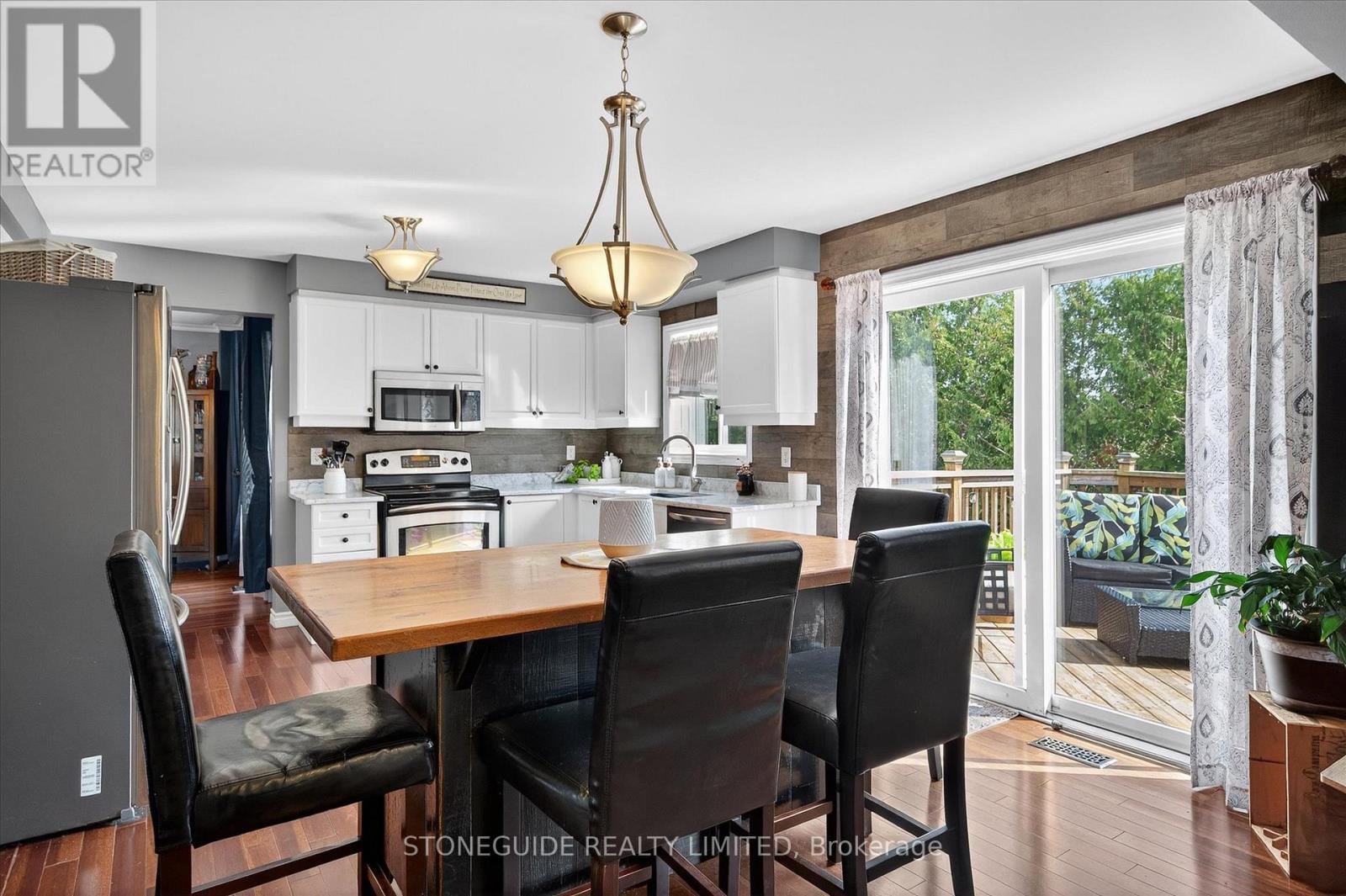 1726 Ravenwood Drive, Peterborough (Monaghan Ward 2), Ontario  K9K 2P6 - Photo 12 - X12761180