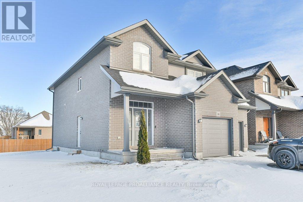 108 Ledgerock Court, Quinte West (Sidney Ward), Ontario  K8R 0A1 - Photo 2 - X12761228