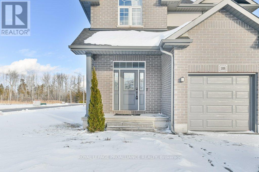 108 Ledgerock Court, Quinte West (Sidney Ward), Ontario  K8R 0A1 - Photo 4 - X12761228