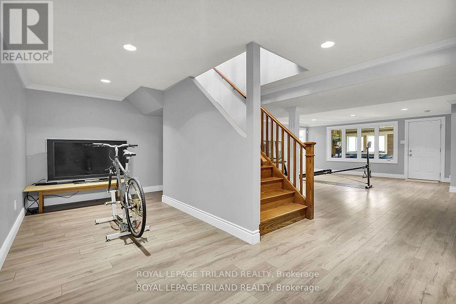 7119 Clayton Walk, London South, Ontario  N6P 1V3 - Photo 28 - X12761006