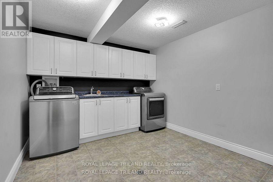 7119 Clayton Walk, London South, Ontario  N6P 1V3 - Photo 37 - X12761006