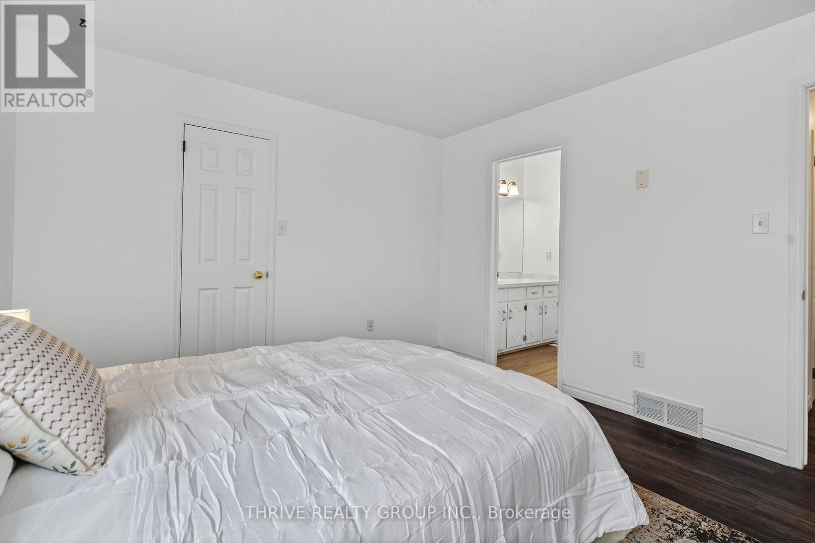 114 Parkview Drive, Strathroy-Caradoc, Ontario  N7G 4A3 - Photo 17 - X12761094