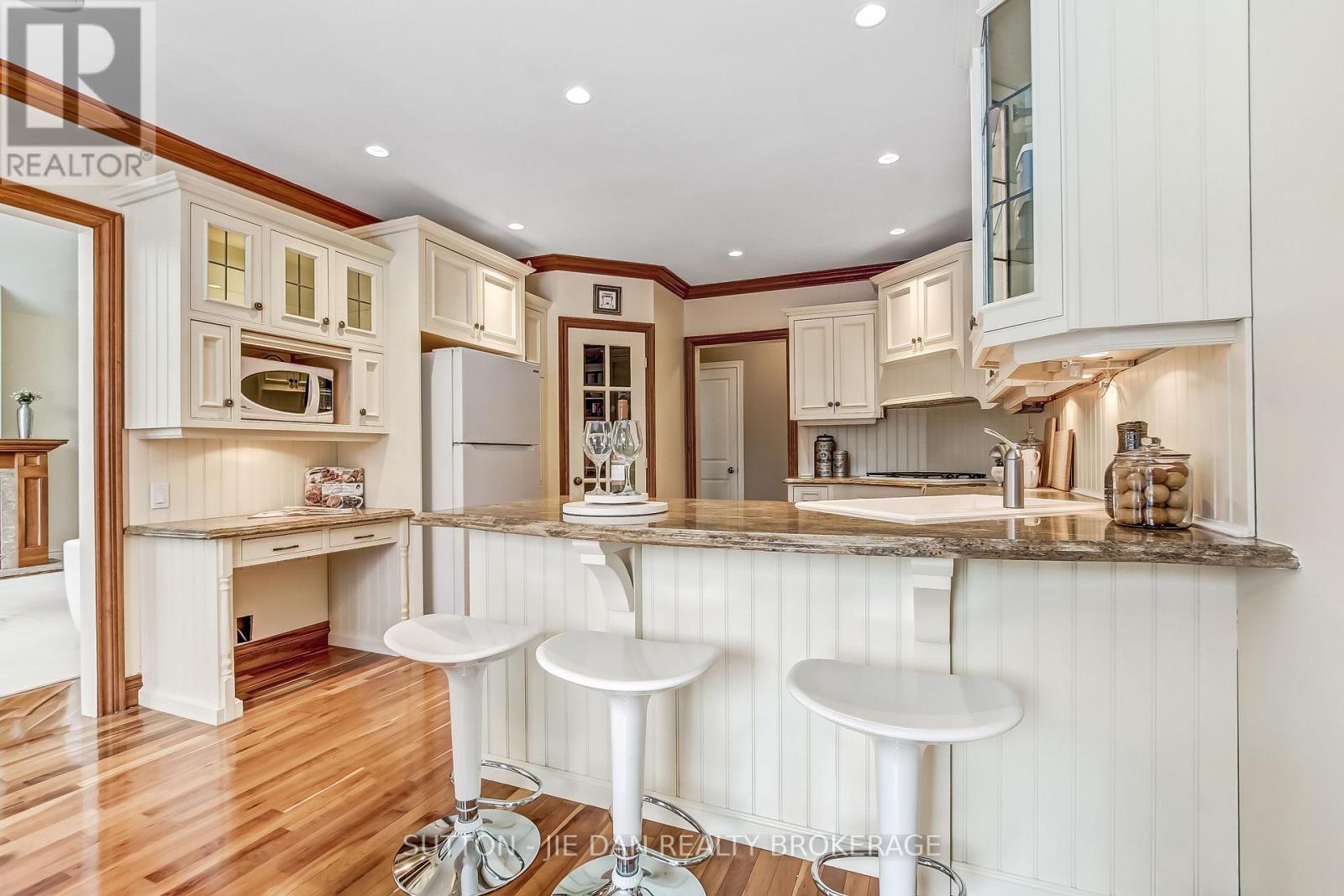 540 Mcgarrell Place, London North, Ontario  N6G 5J8 - Photo 10 - X12761186