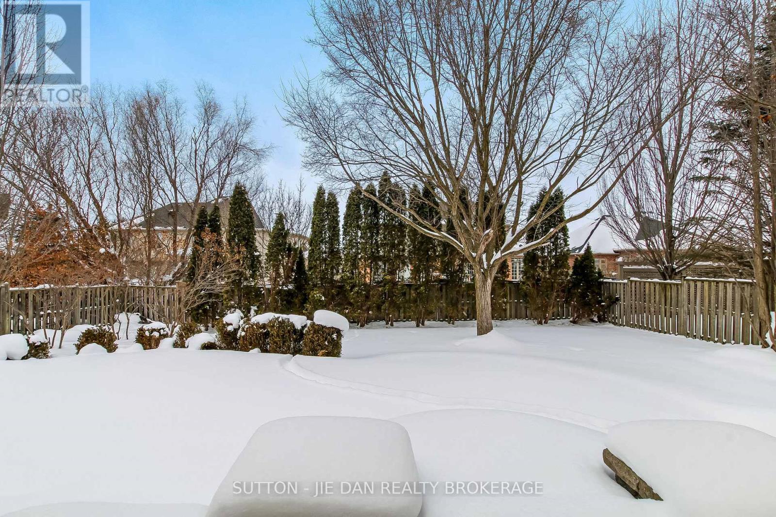 540 Mcgarrell Place, London North, Ontario  N6G 5J8 - Photo 2 - X12761186