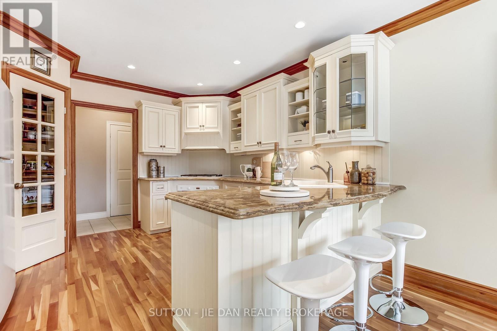 540 Mcgarrell Place, London North, Ontario  N6G 5J8 - Photo 7 - X12761186