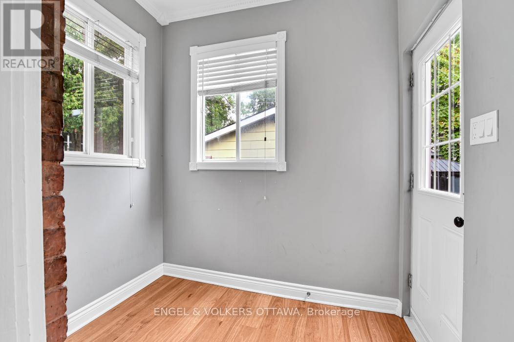 1 - 104 King Edward Avenue, Ottawa, Ontario  K1N 7K8 - Photo 10 - X12761112