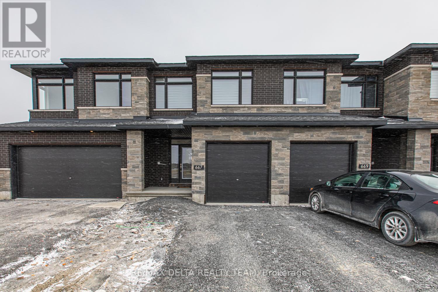 667 CORDELETTE CIRCLE, Ottawa, Ontario