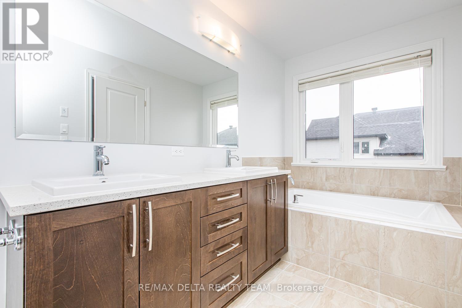 667 Cordelette Circle, Ottawa, Ontario  K1W 0P2 - Photo 17 - X12761126