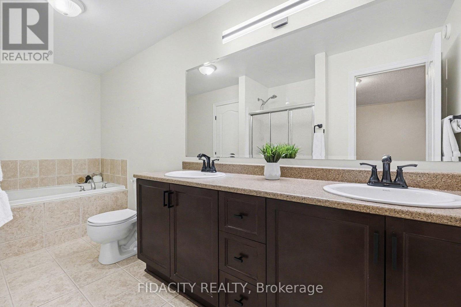 291 Horseshoe Crescent, Ottawa, Ontario  K2S 0B7 - Photo 17 - X12761164