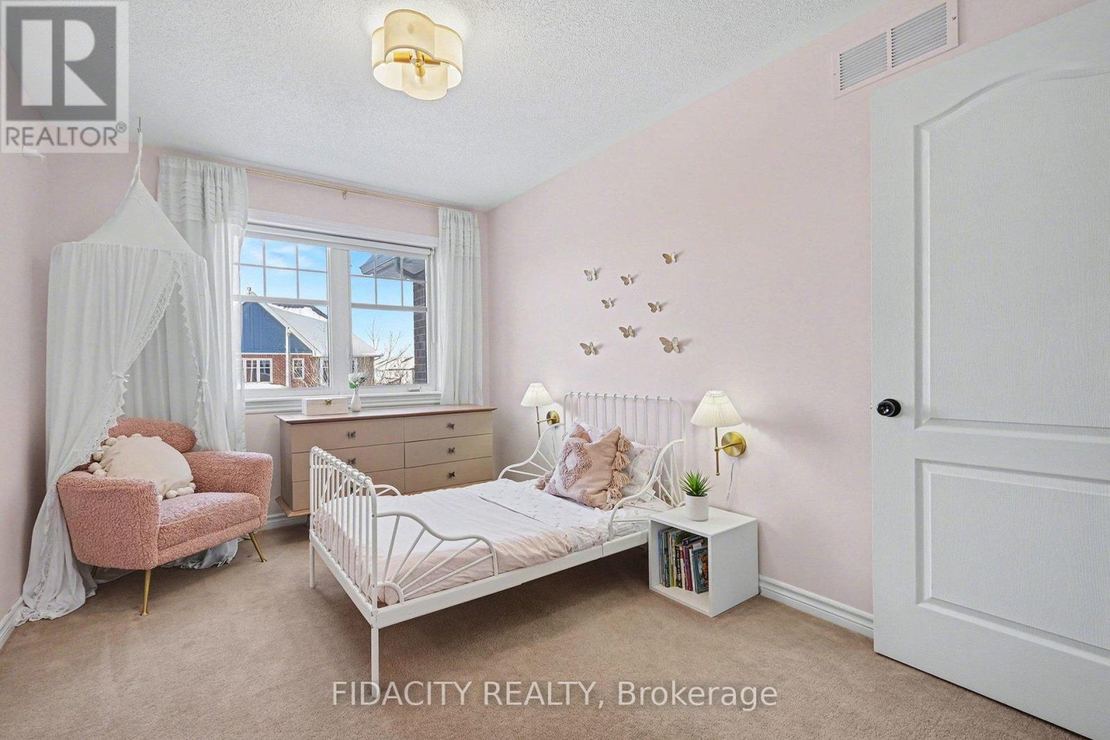 291 Horseshoe Crescent, Ottawa, Ontario  K2S 0B7 - Photo 19 - X12761164