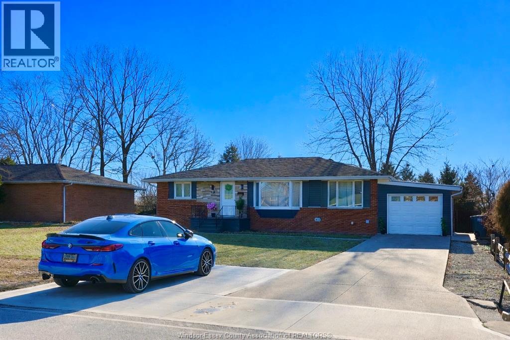 MLS# 26002641: 310 MARTIN LANE, LaSalle, Canada