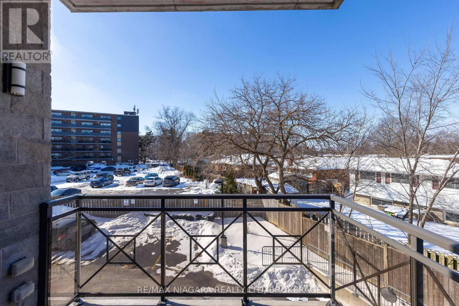 209 - 379 Scott Street, St. Catharines, Ontario  L2M 3W2 - Photo 23 - X12760944