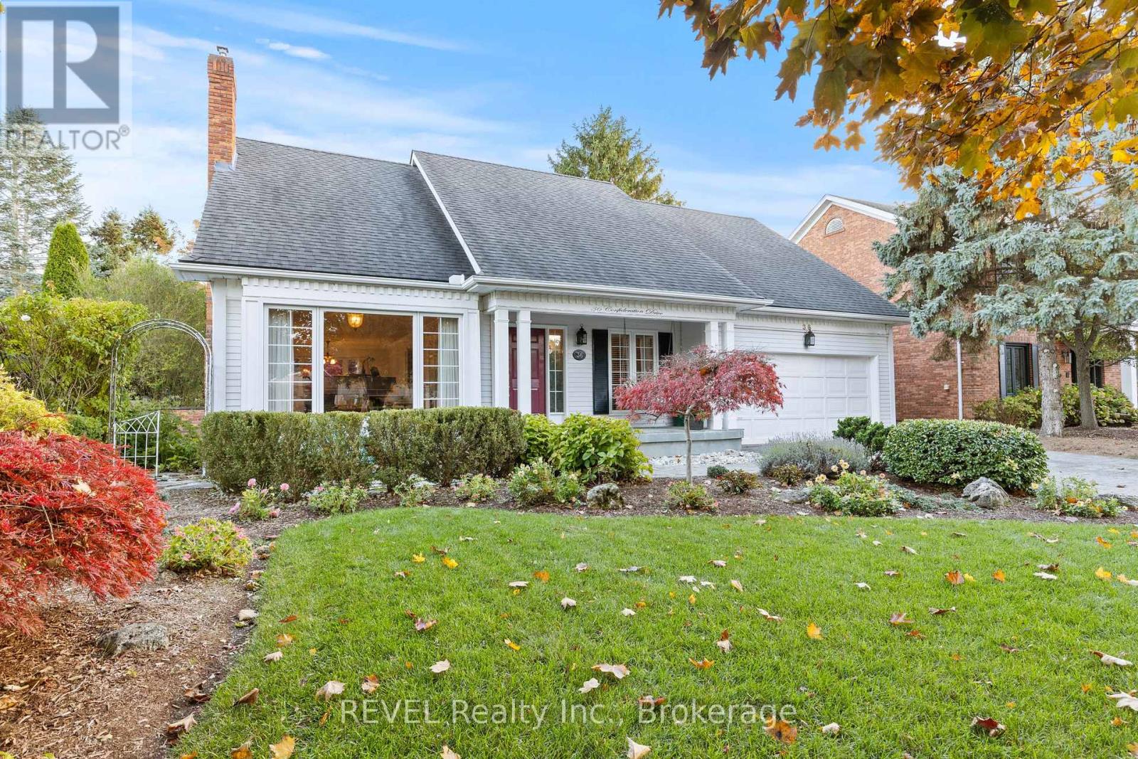 36 Confederation Drive, Niagara-On-The-Lake (Town), Ontario  L0S 1J0 - Photo 1 - X12761002