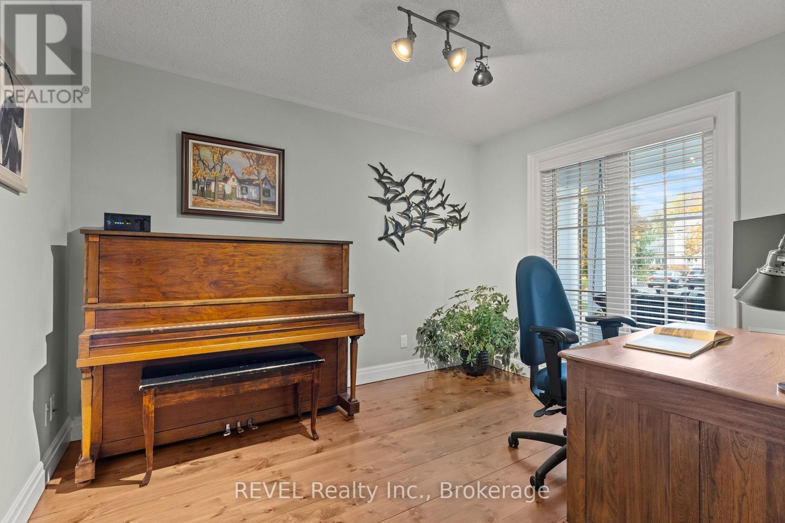 36 Confederation Drive, Niagara-On-The-Lake (Town), Ontario  L0S 1J0 - Photo 19 - X12761002