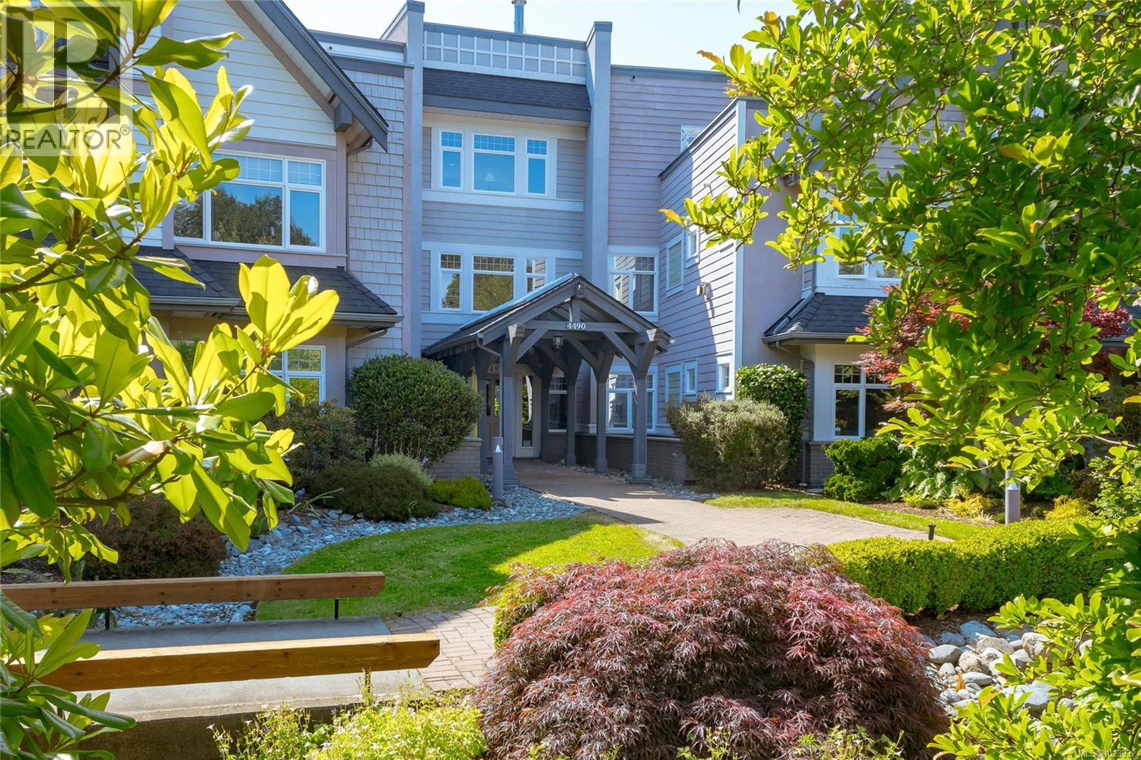 228 4490 Chatterton Way N, Saanich, British Columbia  V8X 5H7 - Photo 3 - 1023932