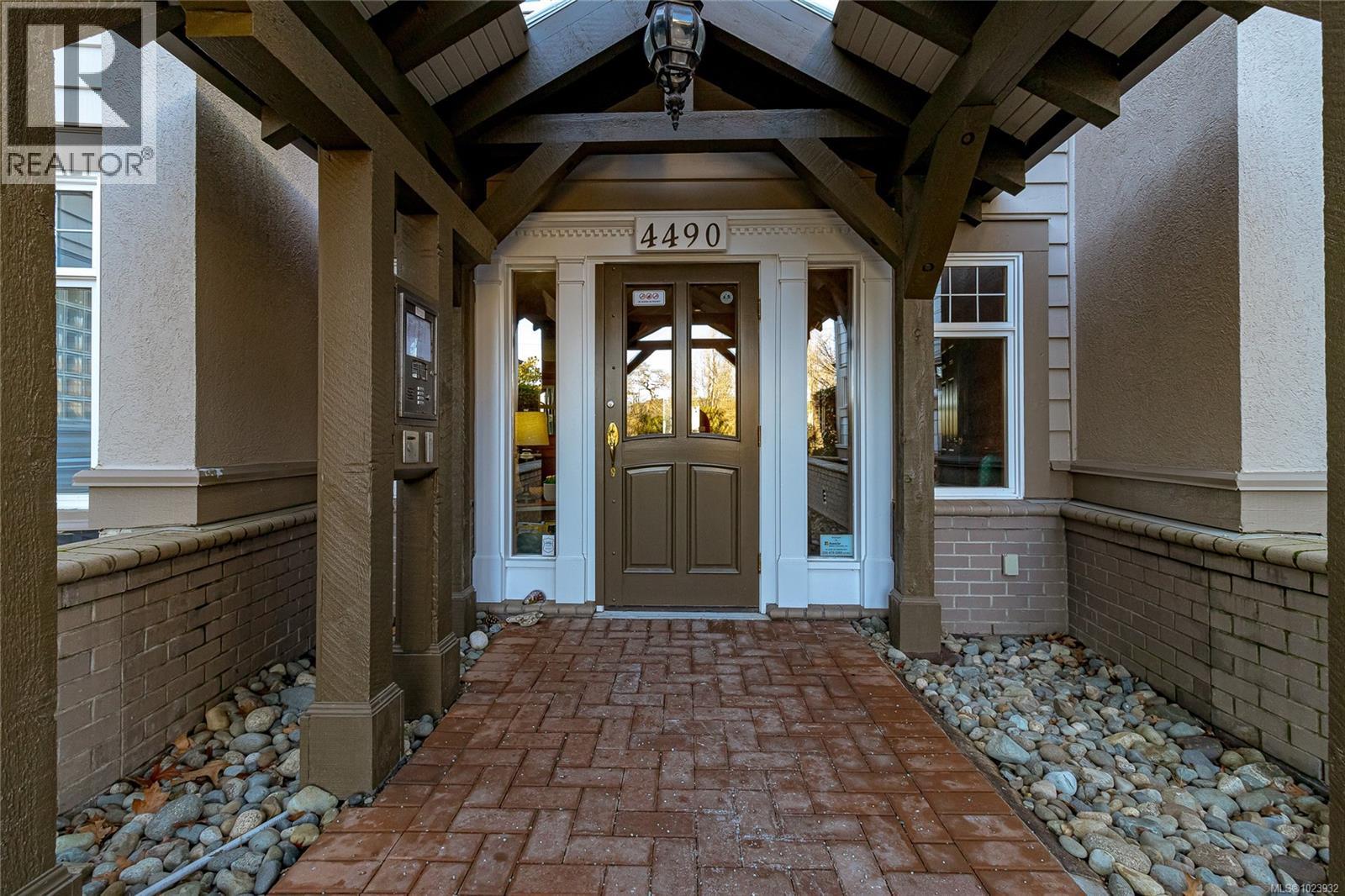 228 4490 Chatterton Way N, Saanich, British Columbia  V8X 5H7 - Photo 5 - 1023932