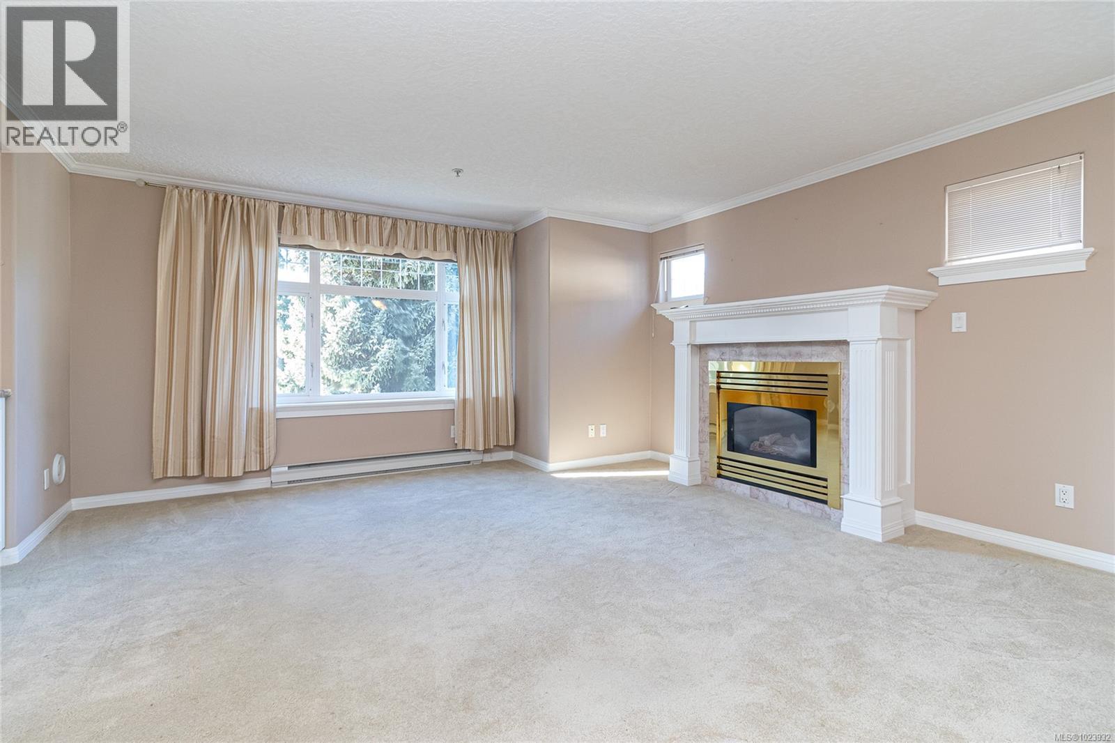 228 4490 Chatterton Way N, Saanich, British Columbia  V8X 5H7 - Photo 8 - 1023932