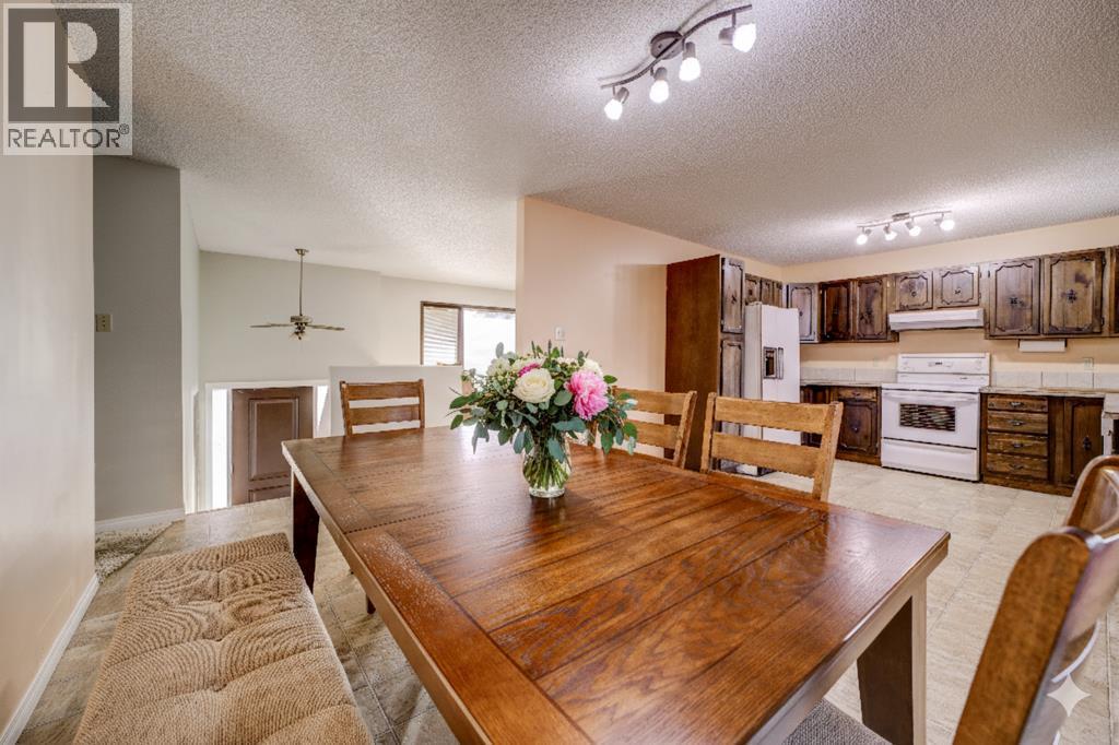 15 Cambridge Road W, Lethbridge, Alberta  T1K 4V7 - Photo 28 - A2282994