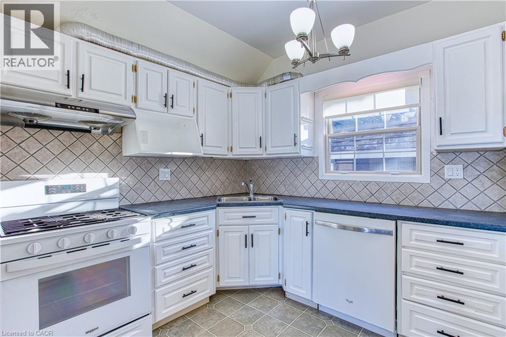 98 Creanona Boulevard, Stoney Creek, Ontario  L8E 5T3 - Photo 14 - 40802970