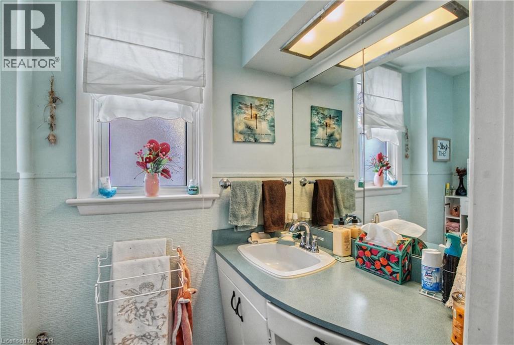 39 Henry Street, Cambridge, Ontario  N1R 3W3 - Photo 13 - 40800819