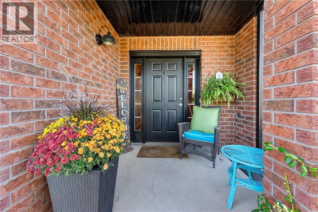 8 Lindan Street, Smithville, Ontario  L0R 2A0 - Photo 3 - 40800522