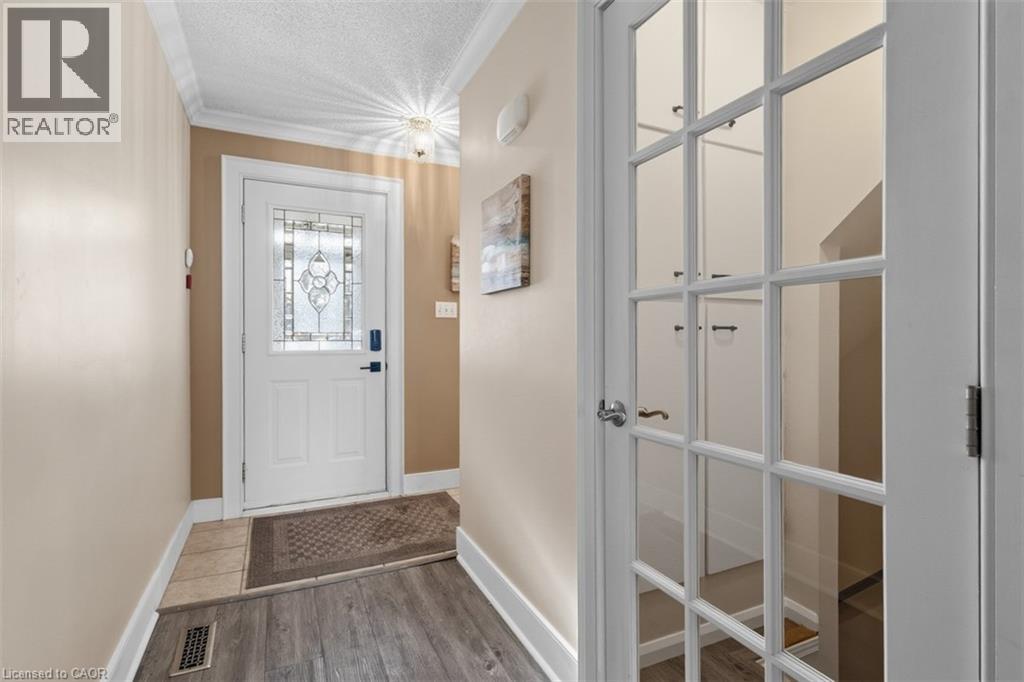 479 Woodview Road Unit# 6, Burlington, Ontario  L7N 2Z9 - Photo 4 - 40802603