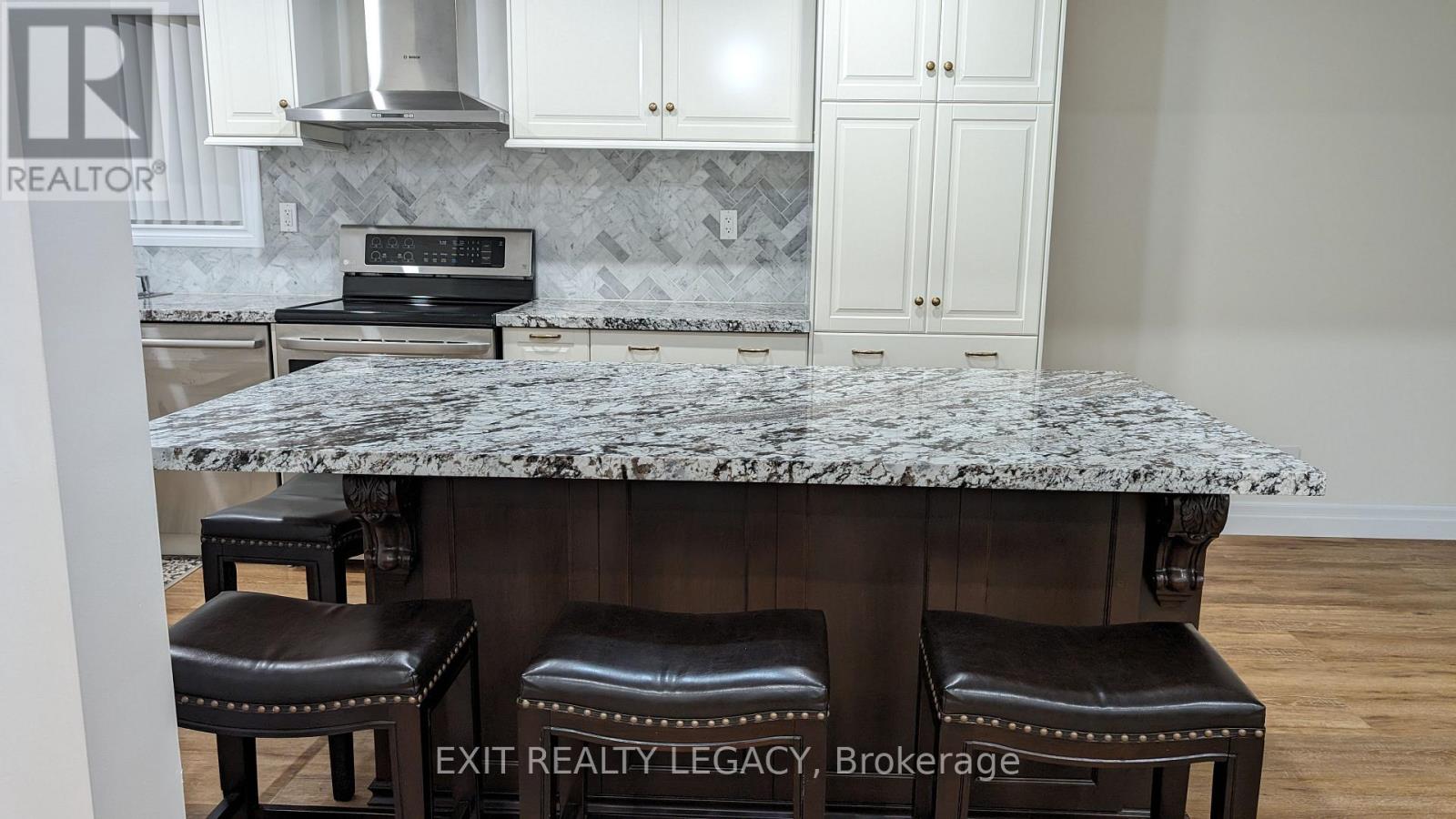 69 Cairnside Crescent, Toronto, Ontario  M2J 3M9 - Photo 11 - C12760986