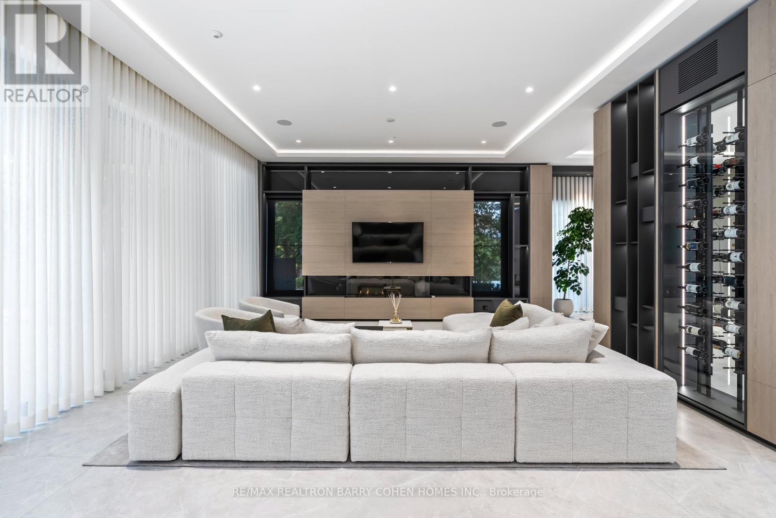 90 Esgore Drive, Toronto, Ontario  M5M 3R8 - Photo 11 - C12761124