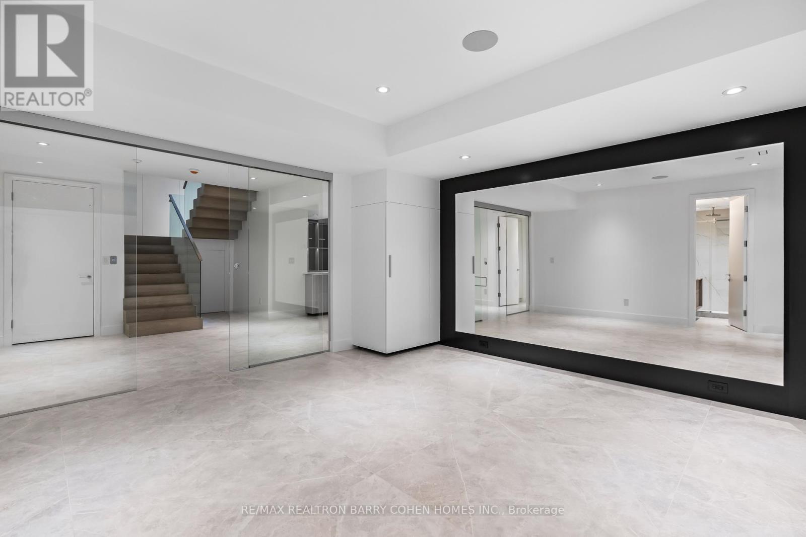 90 Esgore Drive, Toronto, Ontario  M5M 3R8 - Photo 33 - C12761124